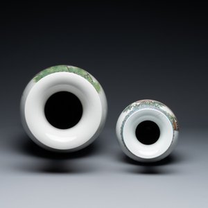 Twee Chinese famille rose vazen met rijstproductie en figuratief decor, Qianlong merk, 20e eeuw — foto 3