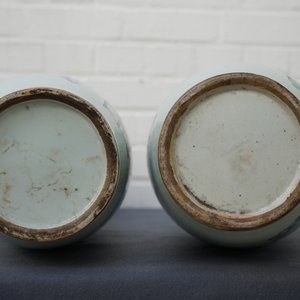 Twee Chinese famille rose vazen met tweezijdig decor, 19/20e eeuw — foto 15