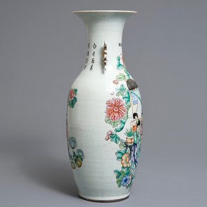Twee Chinese famille rose vazen met tweezijdig decor, 19/20e eeuw — foto 9