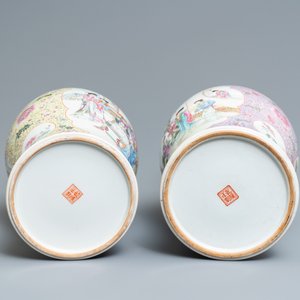Twee Chinese famille rose vazen, Qianlong merk, Republiek — foto 6