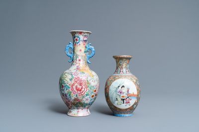 Twee Chinese famille rose vazen, Qianlong merken, Republiek