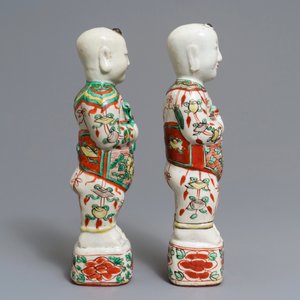 Twee Chinese famille verte figuren van de Hoho broers, Kangxi — foto 3