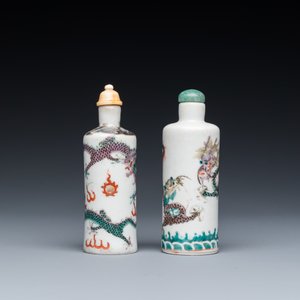 Twee Chinese famille verte snuifflessen met draken, 19e eeuw — foto 5
