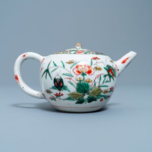 Twee Chinese famille verte trembleuses, een theepot en een bord, Kangxi — foto 8