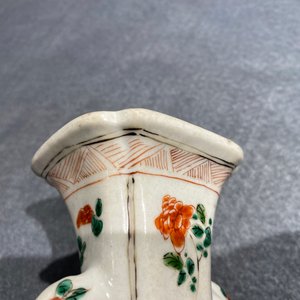 Twee Chinese famille verte vazen met kylins, Kangxi — foto 10