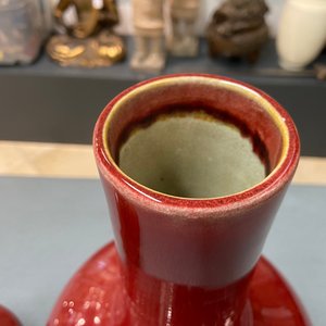Twee Chinese flesvormige vazen met flambé glazuur, 19/20e eeuw — foto 10