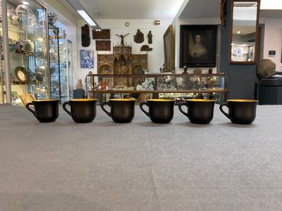 Twee Chinese Fuzhou of Foochow lakwerk koffieserviezen met plateaus, Republiek — foto 11
