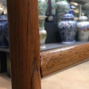 Twee Chinese hardhouten textielrekken, 20e eeuw — foto 17