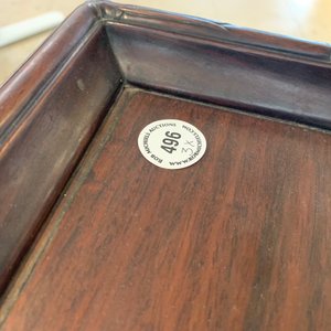 Twee Chinese houten plateaus en een sokkel, 18/19e eeuw — foto 13