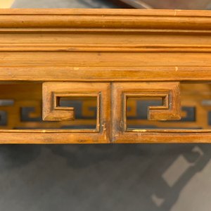 Twee Chinese houten plateaus en een sokkel, 18/19e eeuw — foto 16