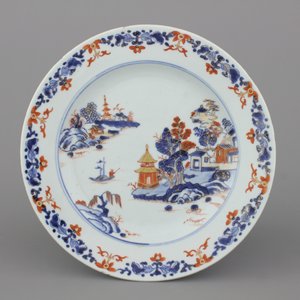 Twee Chinese Imari schotels met landschap, 18e eeuw — foto 3