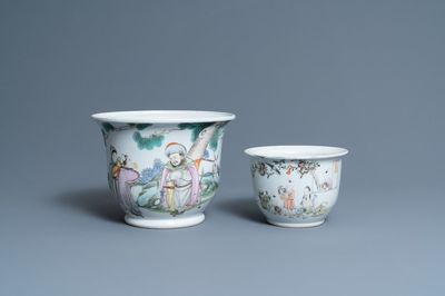 Twee Chinese qianjiang cai jardinières, 19/20e eeuw