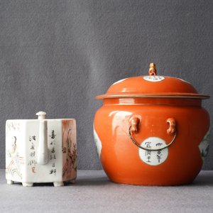 Twee Chinese qianjiang cai kommen en een theepot, 19/20e eeuw — foto 16