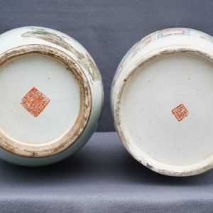 Twee Chinese qianjiang cai vazen, 19/20e eeuw — foto 9