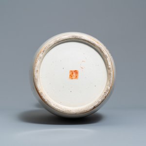 Twee Chinese qianjiang cai vazen, 19/20e eeuw — foto 8