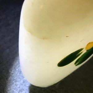 Twee Chinese snuifflessen in ingelegde witte jade en gestoken amber, 18/19e eeuw — foto 11