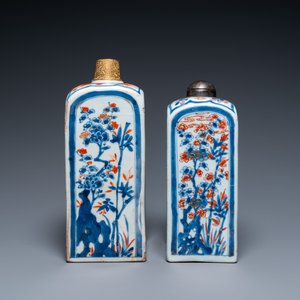 Twee Chinese vierkante Imari-stijl flessen met monturen, Kangxi — foto 3