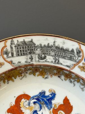 Twee Chinese wapenborden met het wapen van Valckenier uit Amsterdam voor de Nederlandse markt, Yongzheng — foto 5