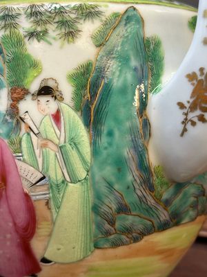Twee fijne Chinese Canton famille rose theepotten, 19e eeuw — foto 28