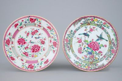 Twee fraaie Chinese famille rose borden, Yongzheng/Qianlong, 18e eeuw