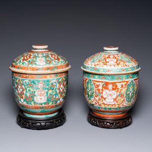 Twee grote Chinese 'Bencharong' dekselkommen voor de Thaise markt, 18/19e eeuw — foto 1