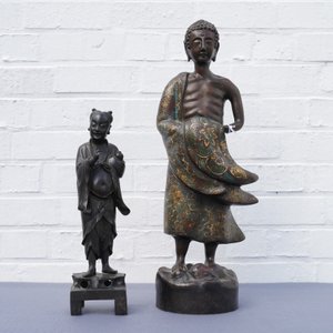 Twee grote Chinese en Japanse bronzen figuren van een onsterfelijke en een Arhat, 18/19e eeuw — foto 8