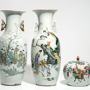 Twee grote Chinese famille rose vazen en een gemberpot, 19/20e eeuw — foto 1