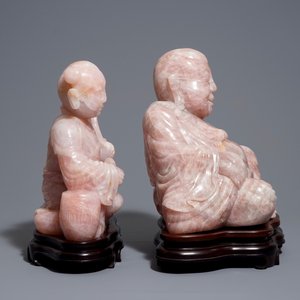 Twee grote Chinese figuren in roze kwarts op houten sokkels, 20e eeuw — foto 5