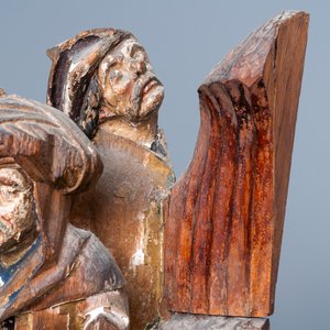 Twee grote gepolychromeerde eikenhouten retabelfragmenten van een kruisiging, wellicht Brabant, 15/16e eeuw — foto 22