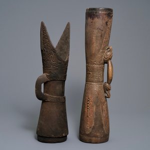 Twee houten trommels, Asmat volk, Papoea-Nieuw-Guinea, 19/20e eeuw — foto 1