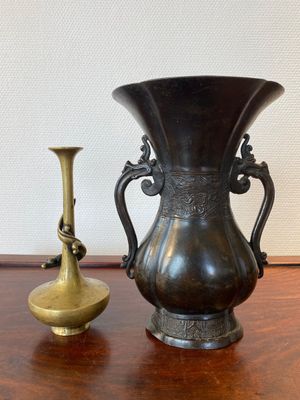 Twee Japanse bronzen vazen, Edo/Meiji, 17/19e eeuw — foto 2