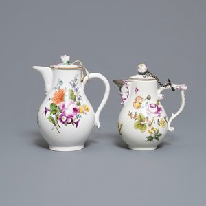 Twee Meissen porseleinen dekselkannen met floraal decor, Duitsland, 18/19e eeuw — foto 4