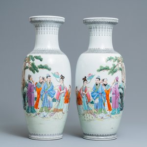 Twee paar Chinese famille rose vazen, Qianlong merken, Republiek — foto 2