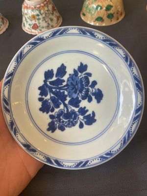 Twee paar Chinese famille verte koppen en schotels, Kangxi — foto 16