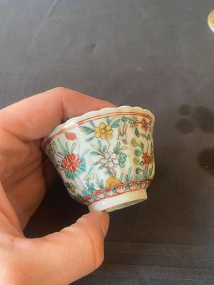 Twee paar Chinese famille verte koppen en schotels, Kangxi — foto 23