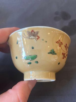 Twee paar Chinese famille verte koppen en schotels, Kangxi — foto 38