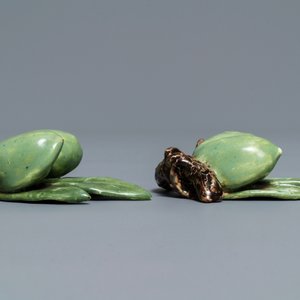 Twee paar polychrome Delftse hangende olijven, 18e eeuw — foto 5