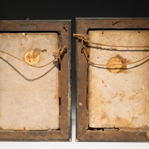 Twee Perzische Qajar tegels met reliëfdecor, Iran, 19e eeuw — foto 2