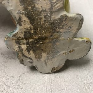 Twee polychrome Delftse modellen van appels en een van een peer, 18e eeuw — foto 17