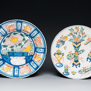 Twee polychrome Delftse schotels, 18e eeuw — foto 1