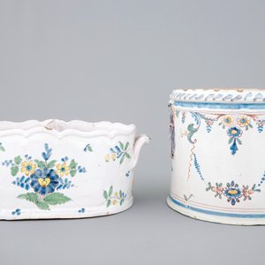 Twee polychrome flessen- en/of glazenkoelers, Frankrijk, 18e eeuw — foto 3