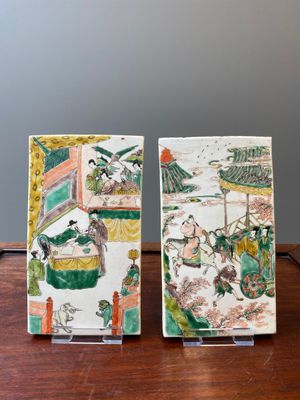 Twee rechthoekige Chinese famille verte plaquettes, Kangxi — foto 1