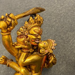 Twee Sino-Tibetaanse verguld bronzen figuren, 19e eeuw — foto 16