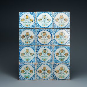 Twee velden van twaalf polychrome Delftse tegels, 17e en 19e eeuw — foto 3