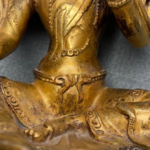 Twee verguld bronzen figuren van Tara, Tibet of Mongolië, 17/18e eeuw — foto 17