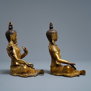 Twee verguld bronzen figuren van Tara, Tibet of Mongolië, 17/18e eeuw — foto 3
