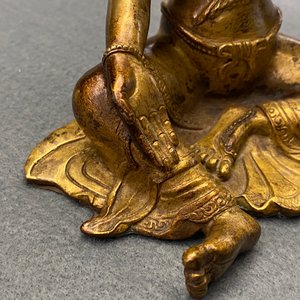 Twee verguld bronzen figuren van Tara, Tibet of Mongolië, 17/18e eeuw — foto 31