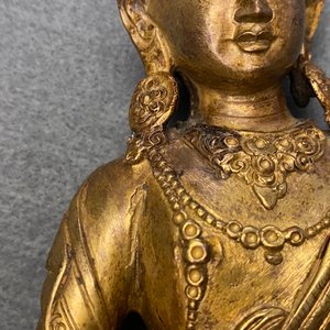 Twee verguld bronzen figuren van Tara, Tibet of Mongolië, 17/18e eeuw — foto 33