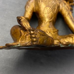 Twee verguld bronzen figuren van Tara, Tibet of Mongolië, 17/18e eeuw — foto 37