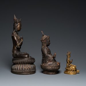 Twee vergulde bronzen Boeddha sculpturen en één ijzeren, Tibet, 19/20e eeuw — foto 5